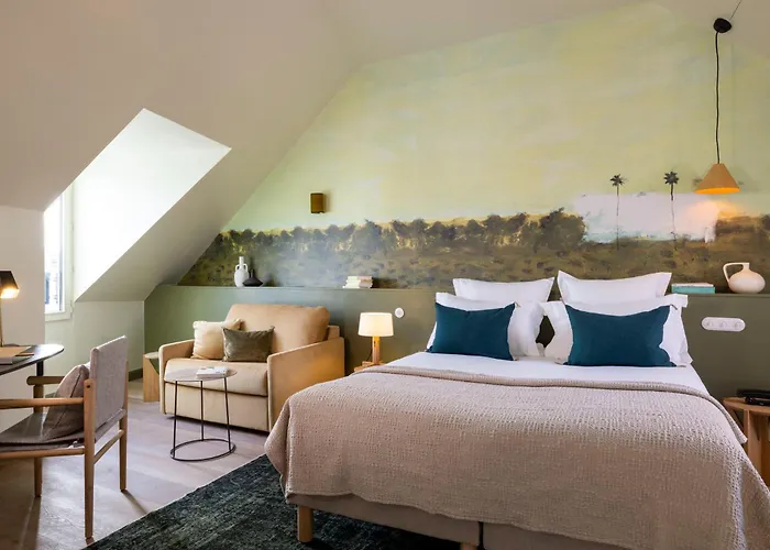 Le Petit Oberkampf & Spa